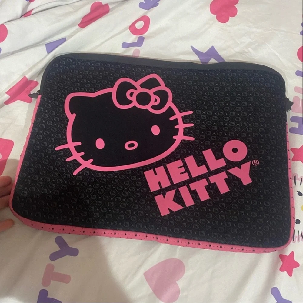Authentic Hello kitty lap top case - Picture 2 of 7